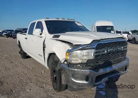 2018 Ram 2500 Laramie 4X4 6'4 Box from USA, damaged, VIN 3C6UR5FL8JG348297